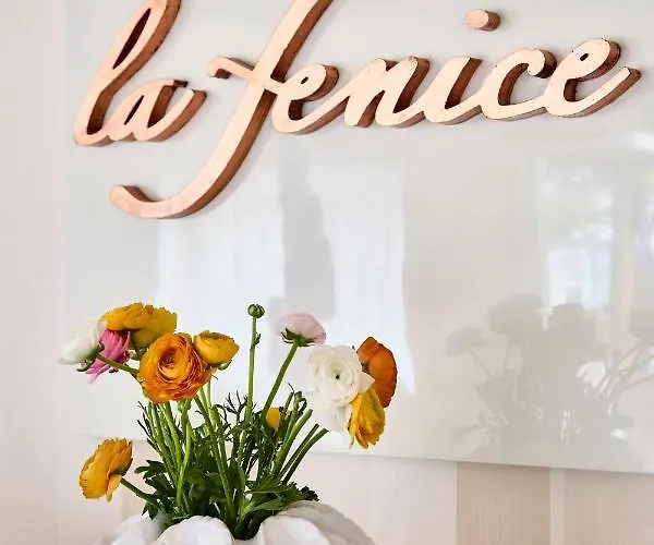 Hotel La Fenice 3*