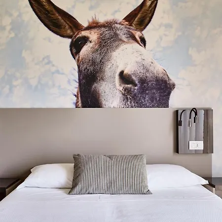 La Fenice Hotel