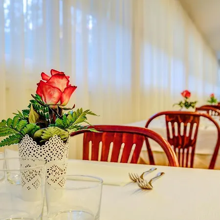 La Fenice ホテル リミニ